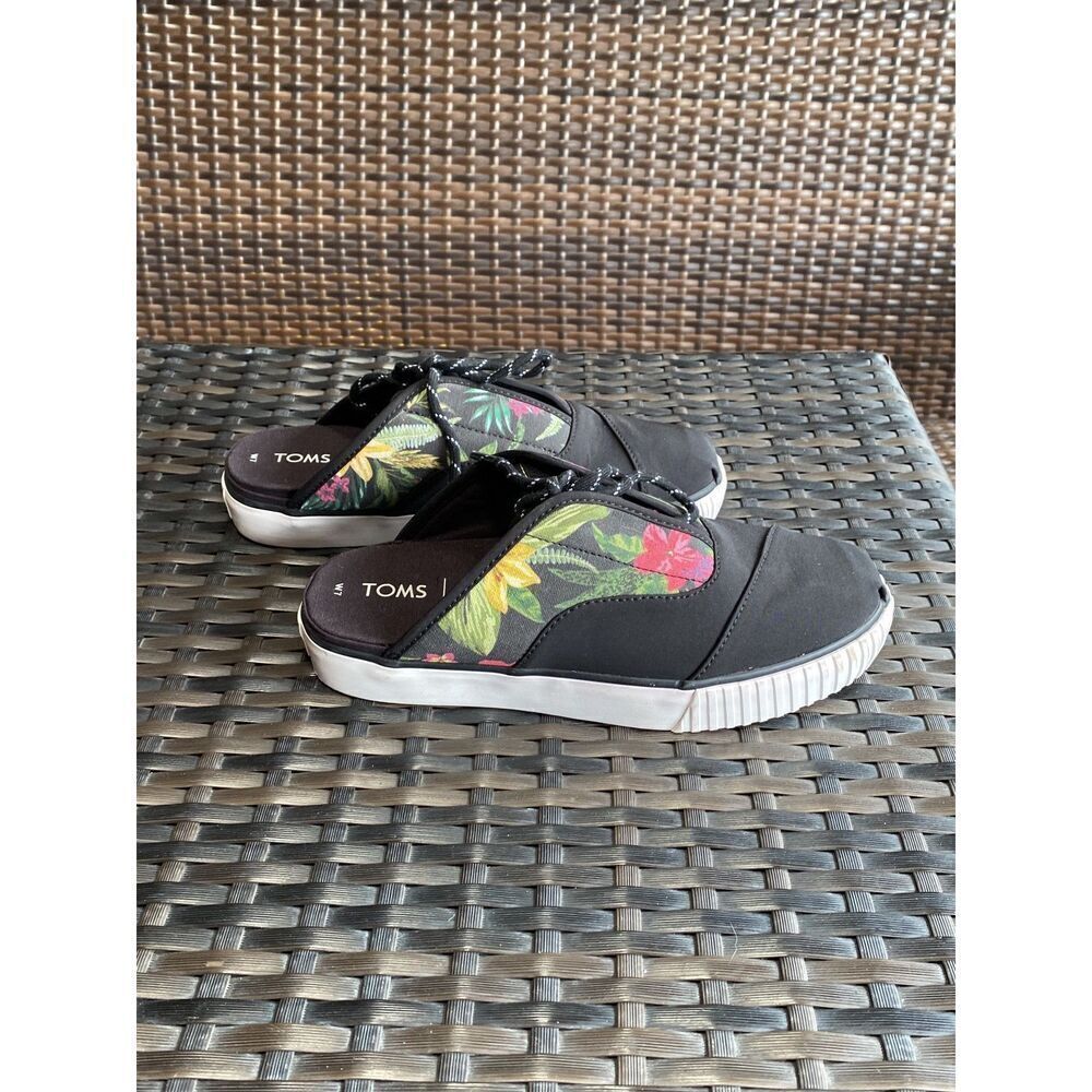 Toms shoes women’s size 7 - Picture 4 of 6